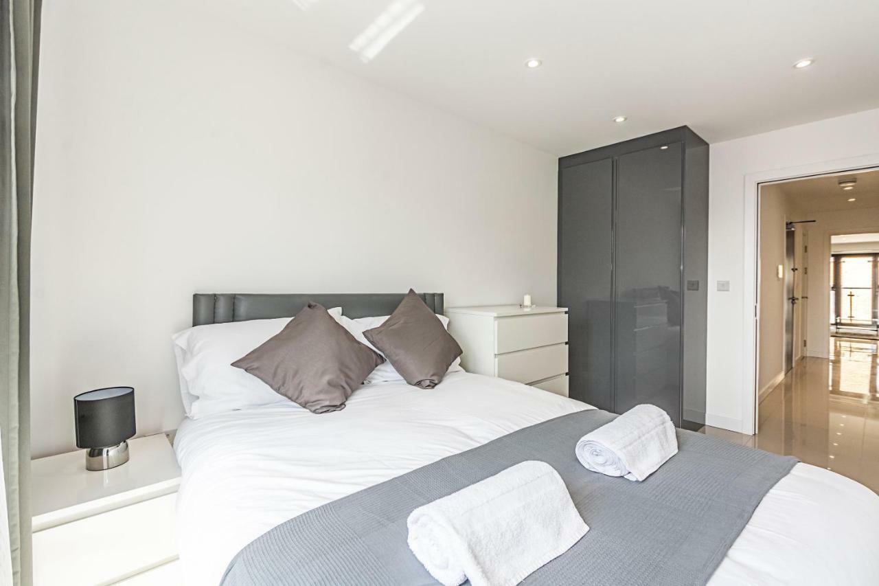 Modern Apartment Canary Wharf Londen Buitenkant foto