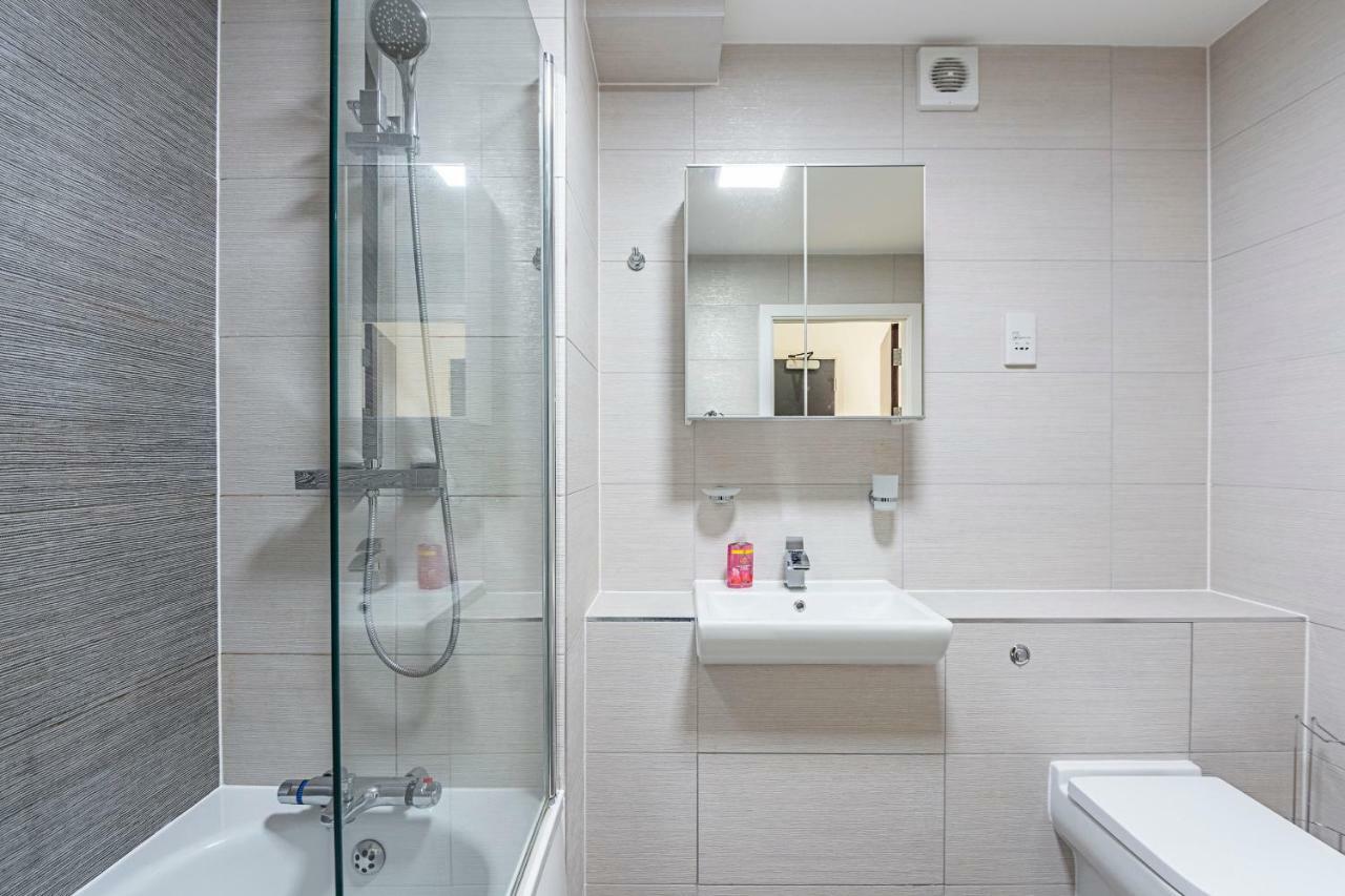 Modern Apartment Canary Wharf Londen Buitenkant foto