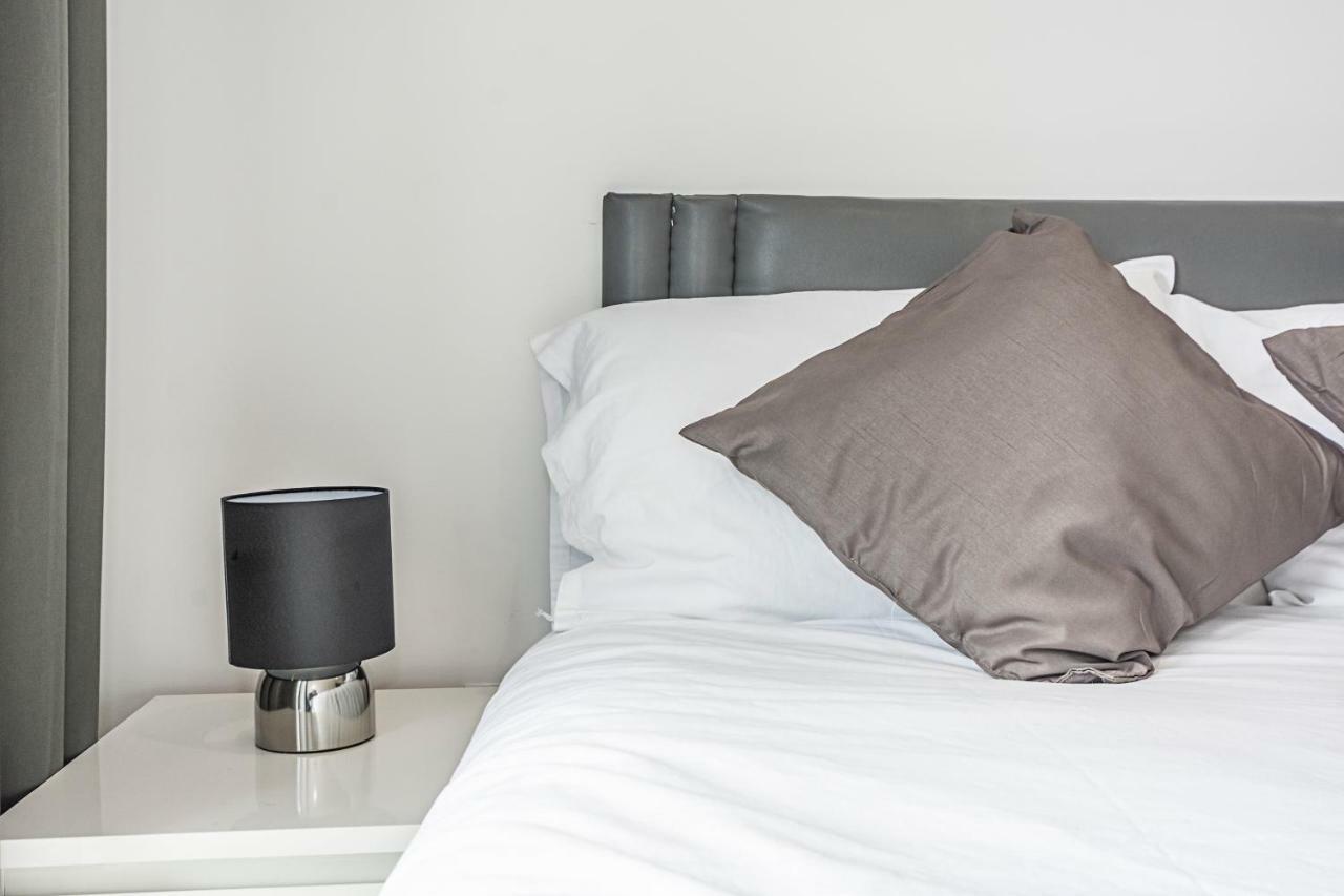 Modern Apartment Canary Wharf Londen Buitenkant foto